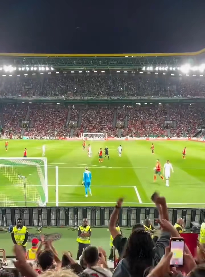 JBO竞博官方网站-c罗帽子戏法曼联32绝杀热刺